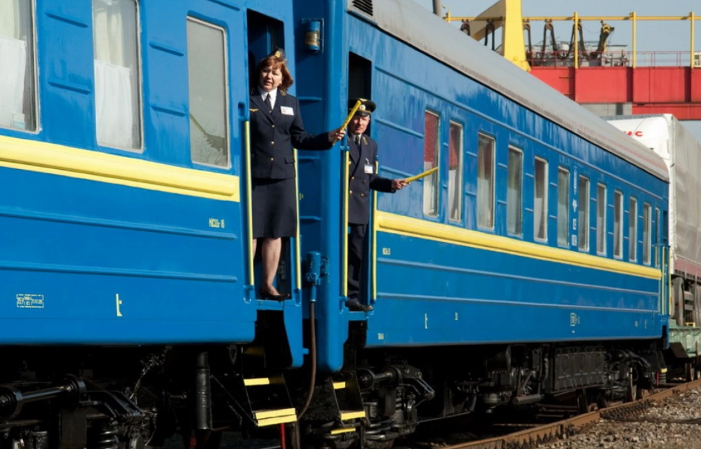 На «Укрзалізниці» затримки поїздів через проблеми з електропостачанням