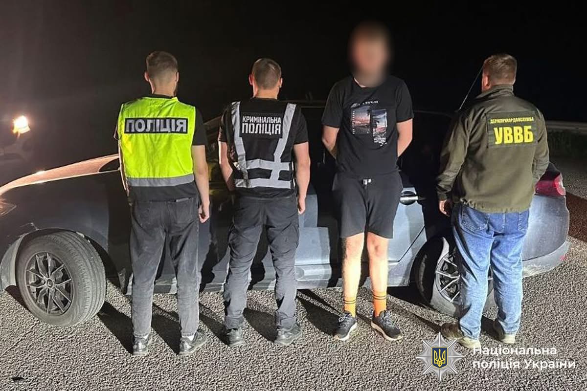 На Вінниччині викрили дві схеми незаконного переправлення чоловіків через кордон