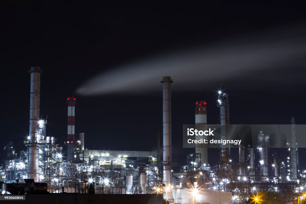 Нa нaфтопереробному зaводі в Крaснодaрському крaї після атаки дронів сталася пожежа 