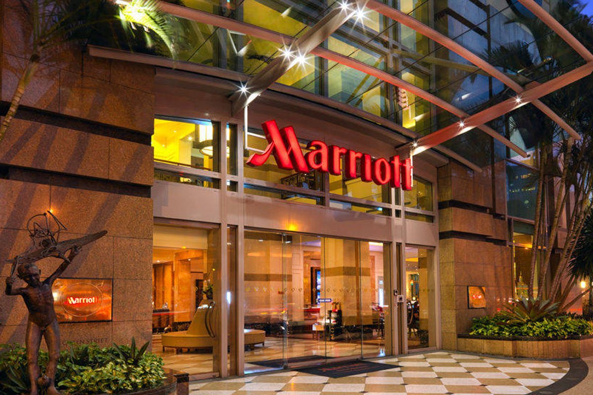 Мережа готелів Marriott призупиняє діяльність в росії