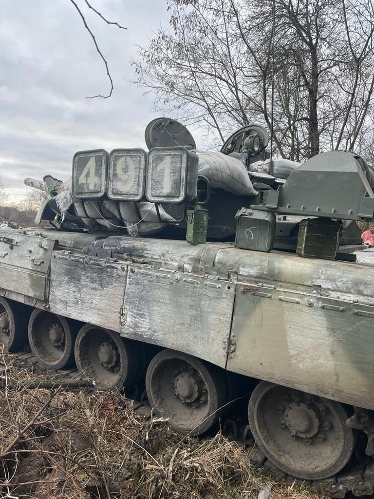 На Полтавщині ЗСУ і тероборона знищили колону російської техніки