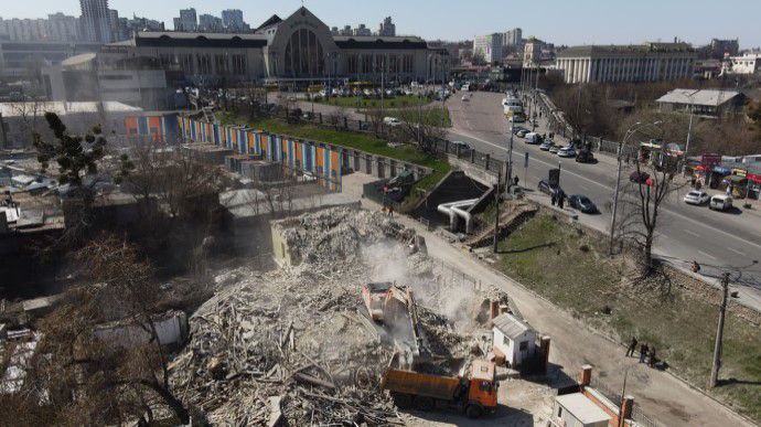 У Києві знесли історичний будинок Уткіна, відкрито кримінальне провадження