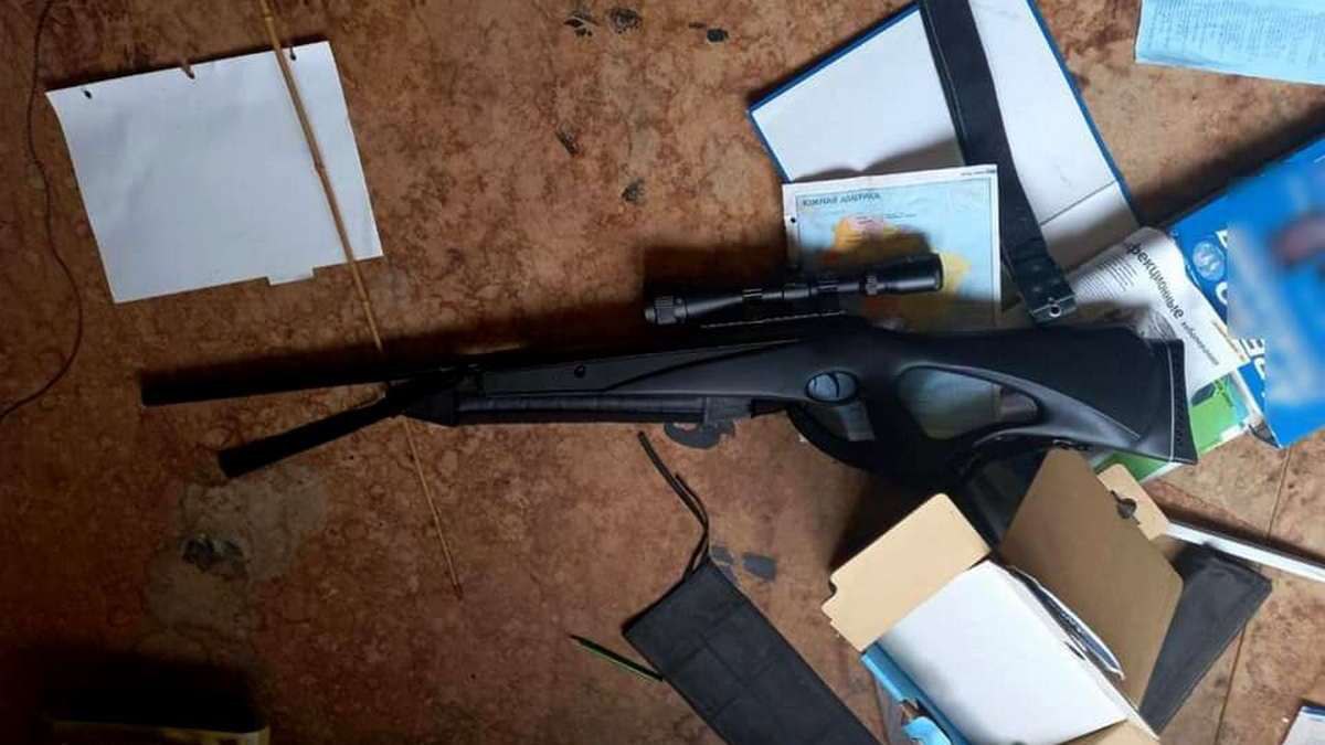 Хотіла зробити фото для соцмереж: У Київській області 15-річна дівчинка випадково застрелила свого друга з рушниці