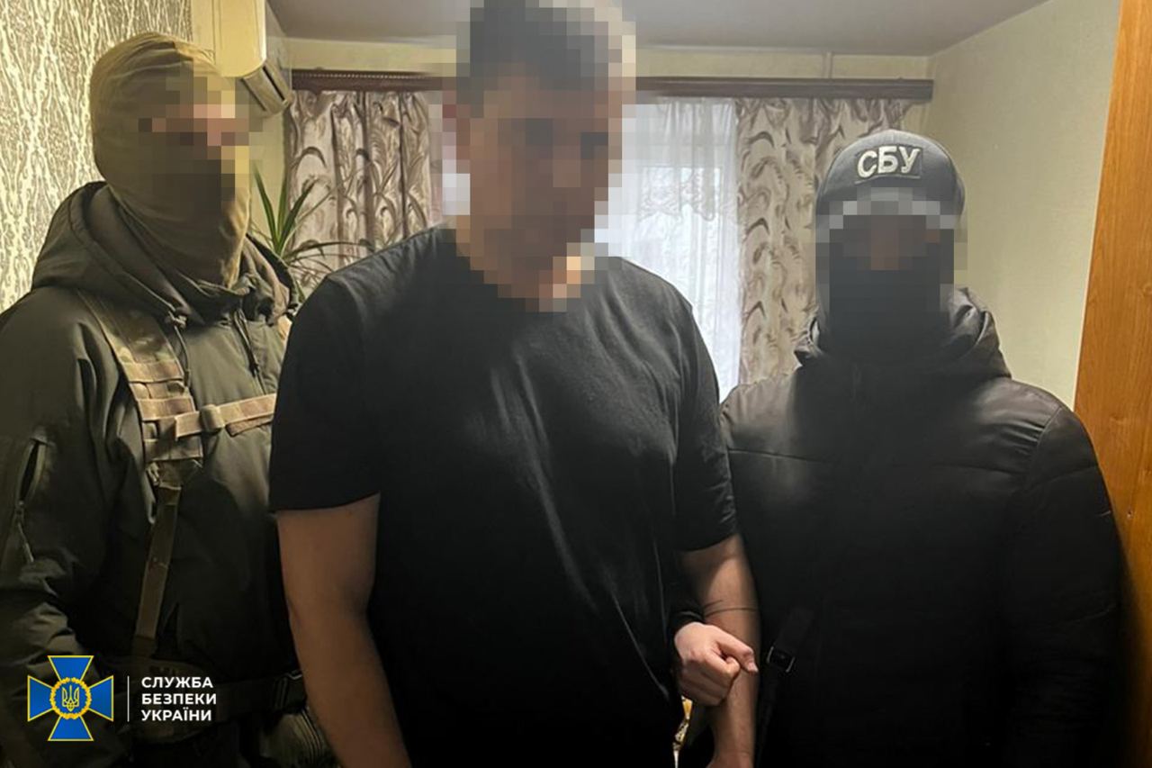 У Дніпрі затримали співробітника Укрзалізниці, який зливав росіянам дані про рух підрозділів і техніки ЗСУ
