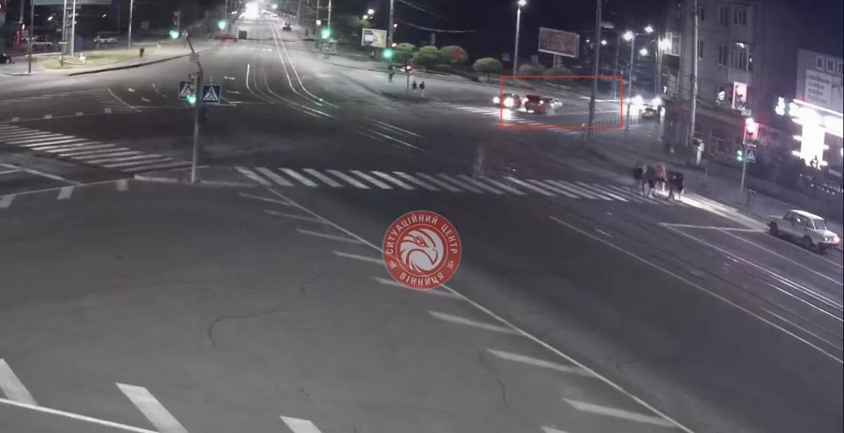 3,0 проміле та лобове зіткнення: у Вінниці п’яний водій Mercedes влаштував ДТП