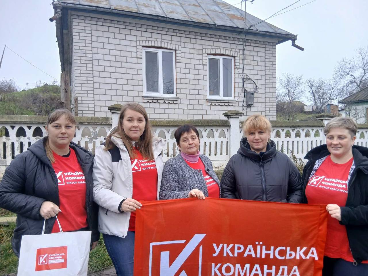 Волонтери “Української команди” Вінниччини доставили допомогу мешканцям Війтівки