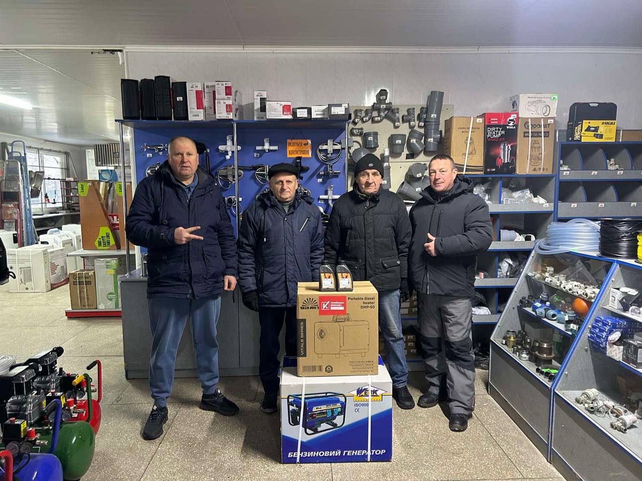 Калинівська громада знову підтримала захисників: волонтери «Української команди» передали військовим генератор та обладнання