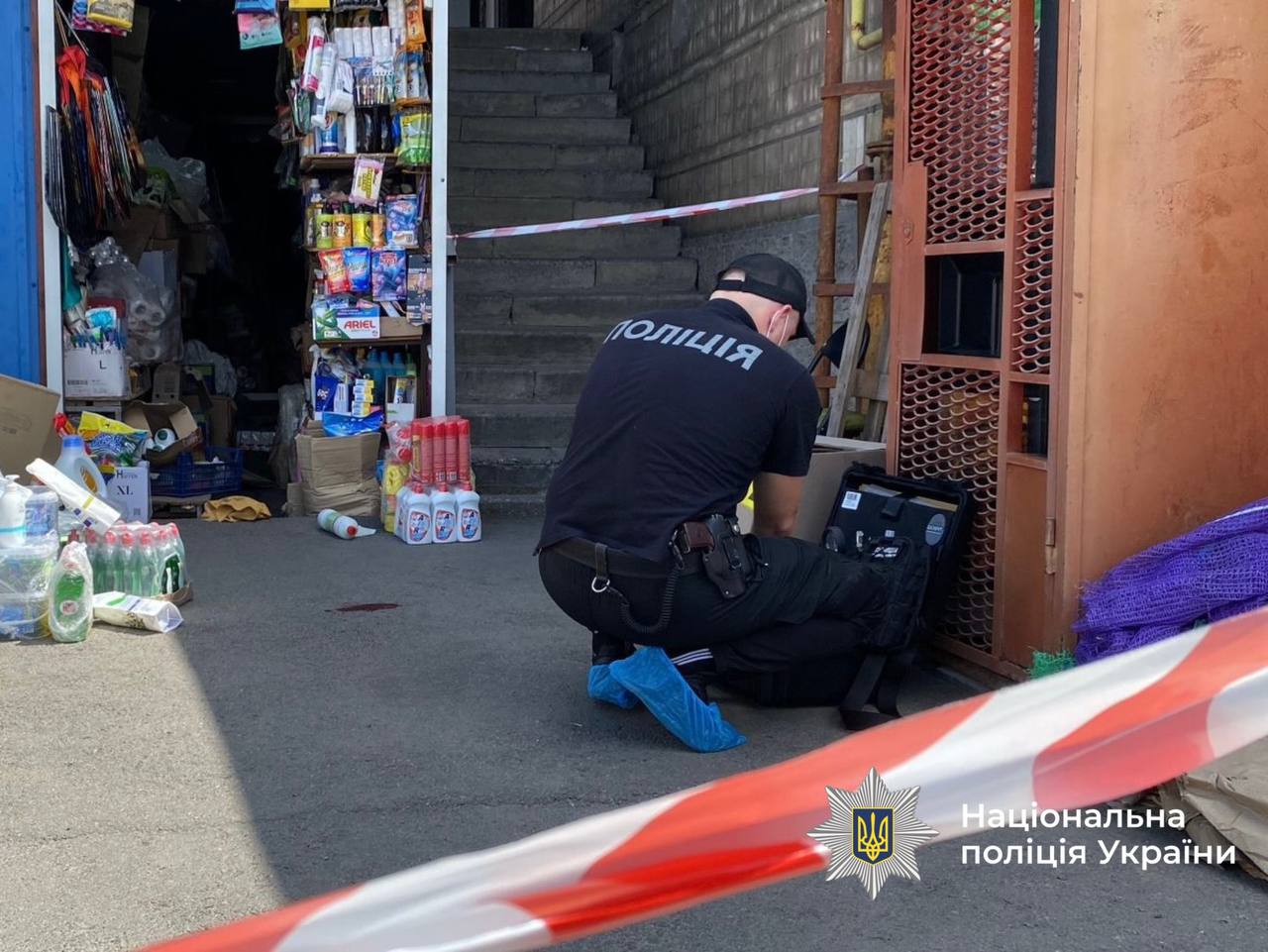 У Вінниці чоловік смертельно поранив жінку та наклав на себе руки: поліція з’ясовує обставини