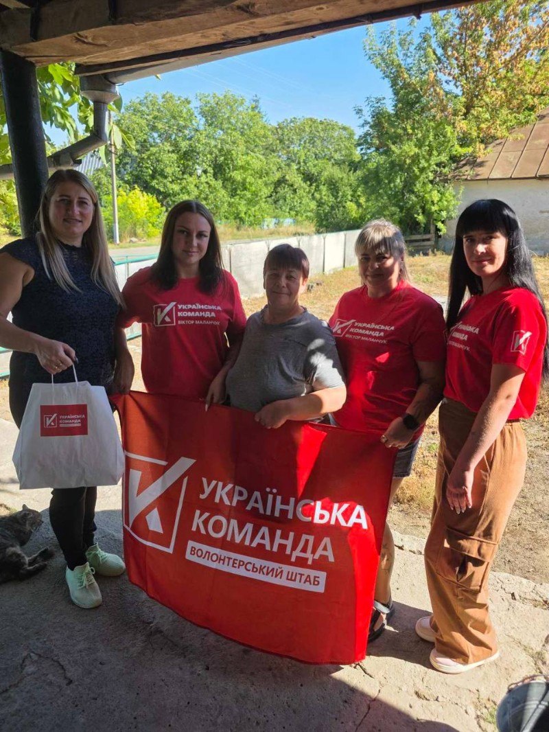 Від Вовчка до передової: волонтери «Української команди» Бершадщини продовжують свою добру місію
