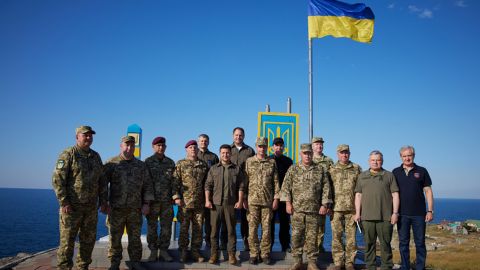 Захисники Зміїного: прикордонники спробують отримати списки полонених