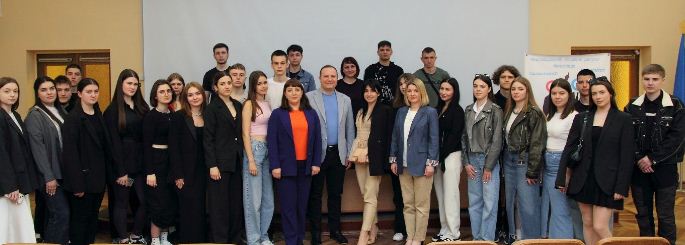 Вінницький депутaт, який повернувся з емігрaції, виступив перед студентaми технічного університету