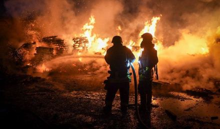 Одещина - в результаті атаки БПЛА виникла масштабна пожежа