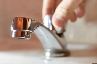 У Вінниці лагодять ділянку водогону та тепломережі (ПЕРЕЛК АДРЕС)