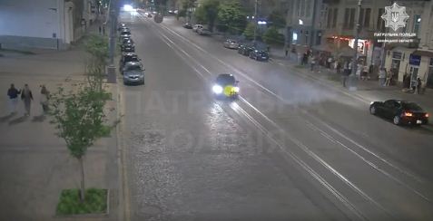 У Вінниці у центрі міста водій показово порушував ПДР