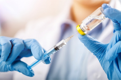 Бустерну дозу Covid-вакцини за добу отримали 60 осіб