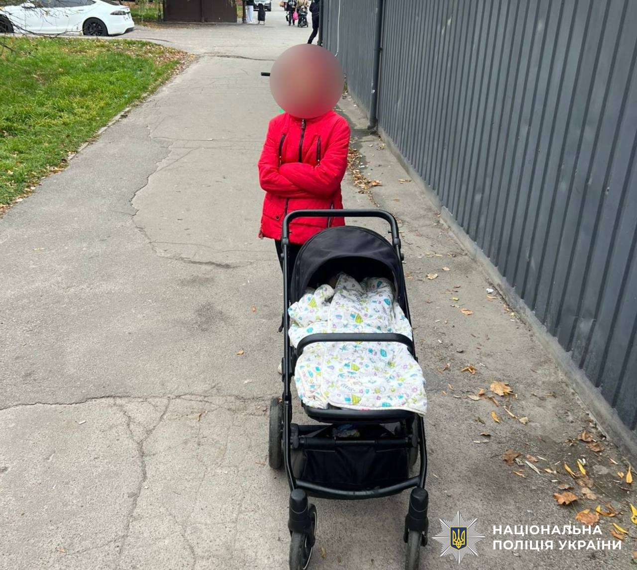 У Стрижавці поліцейські розкрили крадіжку дитячого візка: підозрюють раніше судиму вінничанку