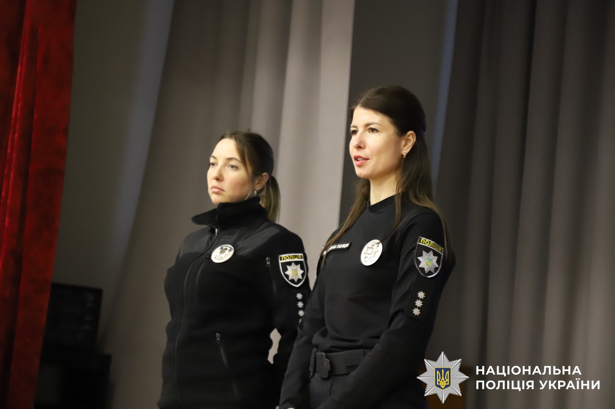Вінницьким ліцеїстам розповіли, як працює поліція, коли надходить виклик на спецлінію 102