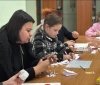 «Календар маленьких чудес» виготовляли діти з внутрішньо перемішених родин у Вінниці