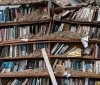 Окупанти вилучають українські книги на тимчасово окупованих територіях та спалюють їх у котельнях