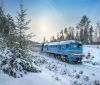Поїзд '' Укрзалізниці '' з пасажирами потрапив у зимову пастку