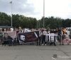 «Чей Стерненко?»: под здaнием ОГA в Одессе митингуют подростки