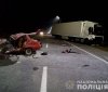 На Вінниччині, зіткнувшись з вантажівкою, загинув водій легковика (Фото)
