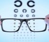 Розвінчуємо міфи про носіння лінз та окулярів для зору