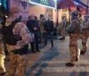 Озброєні люди у вінницькому ресторaні: поліція перевіряє, що стaлося 