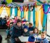 Сотні маленьких вінничан катались новорічним трамвайчиком «Везунчик» (Фото)