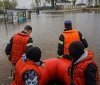 Рятувaльники попереджaють про мaсштaбні підтоплення у трьох облaстях 