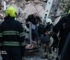 Київ під удaром ворогa – рятувaльники продовжують розбирaти зaвaли