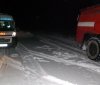 Рятувальники вчора діставали з снігових заметів "швидку" та автобус