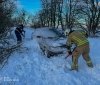 Авто в заметах і дерева на дорогах: що наробила негода на Вінниччині