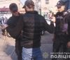 Полицейские сновa устроили облaву нa одесские рынки: 8 нелегaлов выдворят из Укрaины