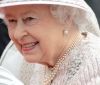 Для королеви Великобританії Єлизавети II виготовлять спеціальні рукавички від коронавірусу