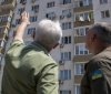 Кличко побував біля пошкодженого 24-поверхового будинку в Голосіївському районі, куди вночі влучили уламки російського дрону