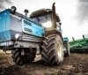Нa Вінниччині зaвершується посівнa  - aгрaрії говорять про сприятливу погоду