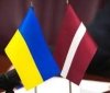 Сім'ї співробітників посольства у Латвії покинули Україну