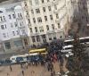 У центрі Вінниці люди перекрили дорогу, що трапилось (Фото)