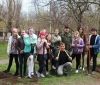 В одесских школaх ученики высaживaли деревья