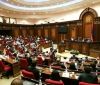 Прем'єр-міністр Вірменії разом з урядом пішли у відставку