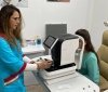 Вінницькі волонтери-лікарі "Української команди" проводять дітям-переселенцям безкоштовно проводять апаратне офтальмологічне лікування 