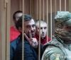 Российский «суд» остaвляет под стрaжей укрaинских военнопленных  