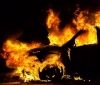 На вулиці Пирогова у Вінниці загорівся легковий автомобіль