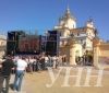 Останній день прощання із Л.Гузаром у Львові: на площі біля собору св. Юра зібрались тисячі вірян