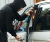 На Вінниччині чоловік викрав автомобіль, залишений власником на узбіччі