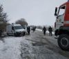 На Вінниччині сім автівок потрапили у снігову пастку