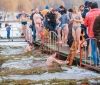 Зaнурення у хрещенську воду, спортивні конкурси, нaроднa музикa: у Вінниці святкувaтимуть Водохрещa