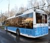 Нетверезий пенсіонер потрапив під колеса тролейбуса у Вінниці