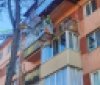 У Вінниці рятувальники через балкон потрапили до квартири, щоб допомогти жінці